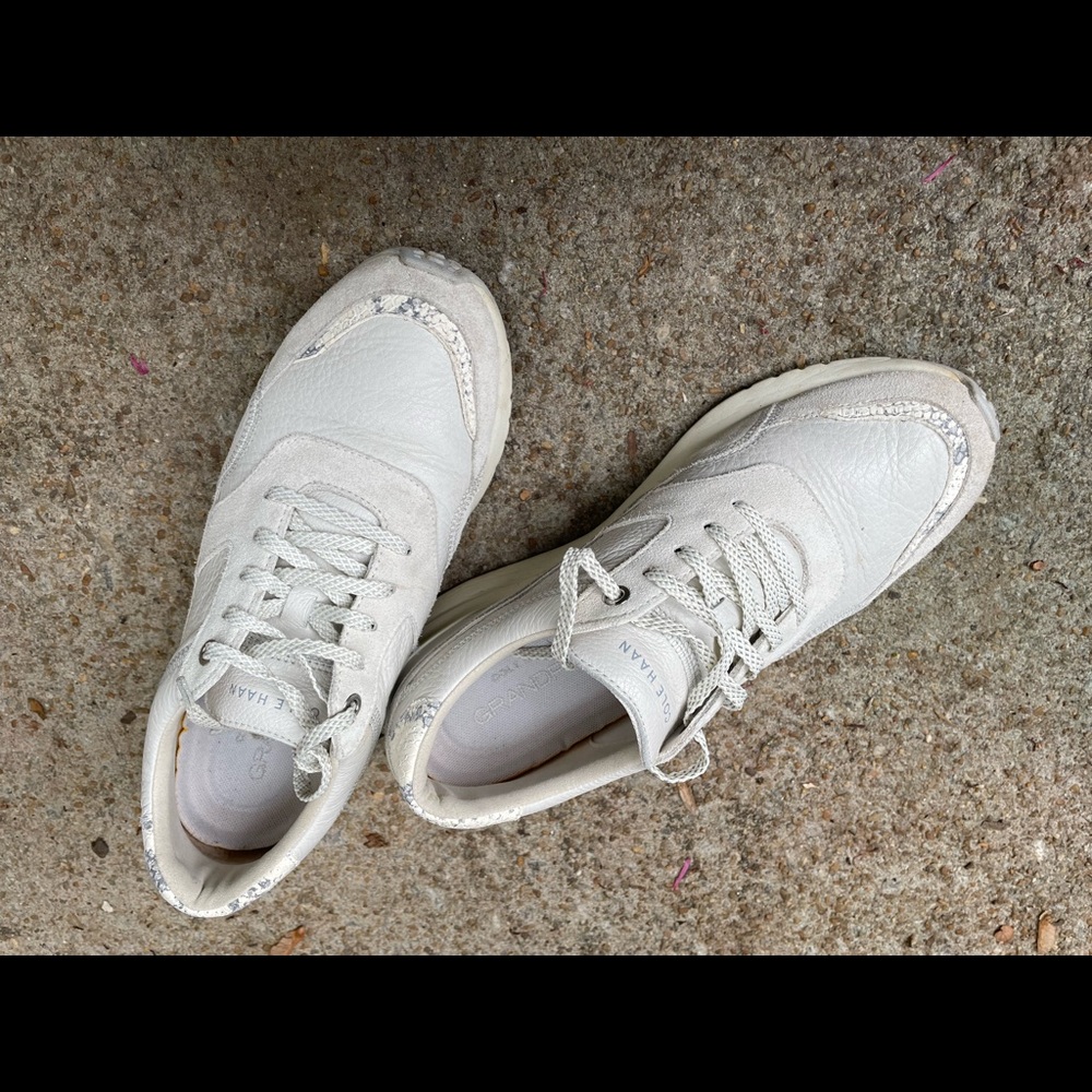 Women's White Casual Sneakers with Subtle Snake-Print Trim